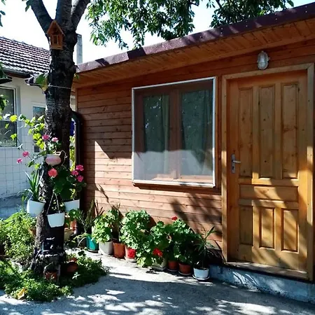 Casa de hóspedes Guest Kotvаta 2*