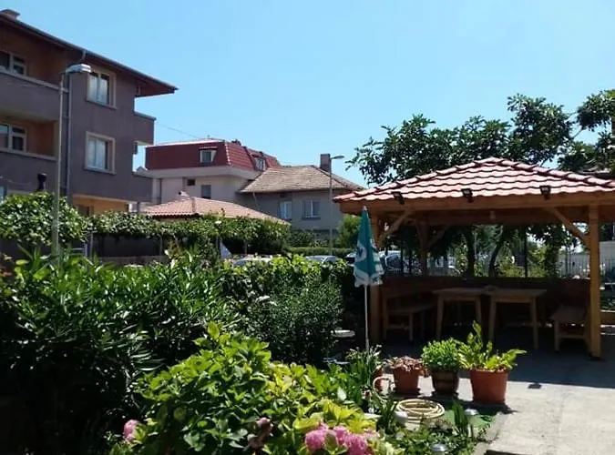 Casa de hóspedes Guest Kotvаta Lozenets