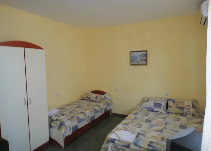 Casa de hóspedes Guest Kotvаta 2*