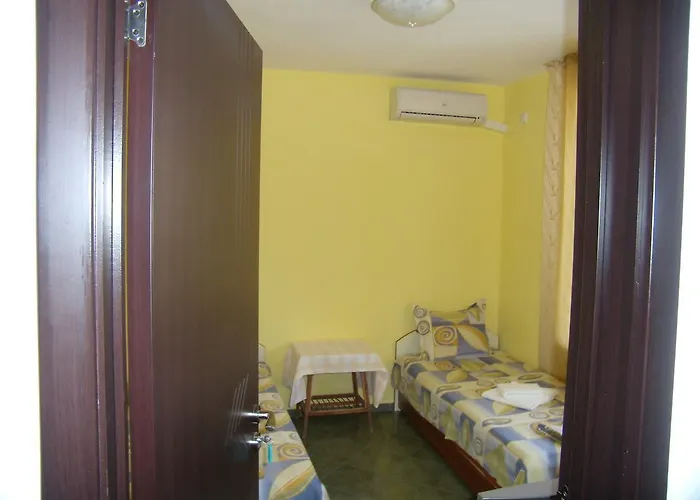 Guest Kotvаta Casa de hóspedes 2*